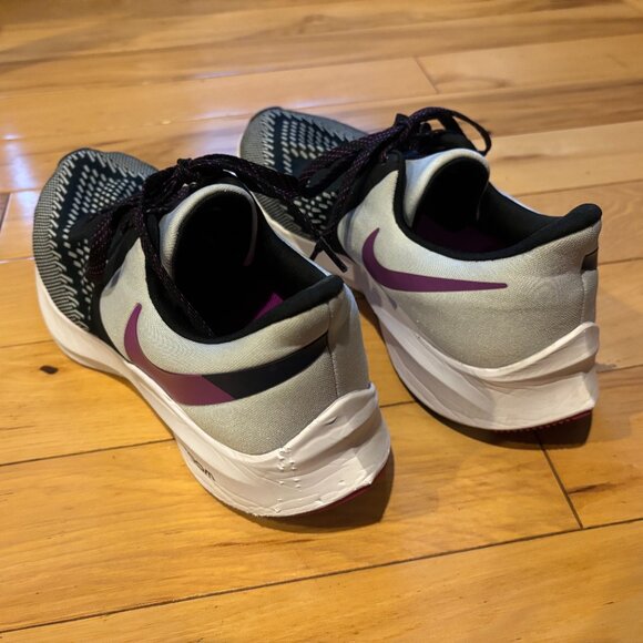 Nike Women's Zoom Winflo 6 Running Shoes Size 10.5 White/Black/Purple - Picture 4 of 7